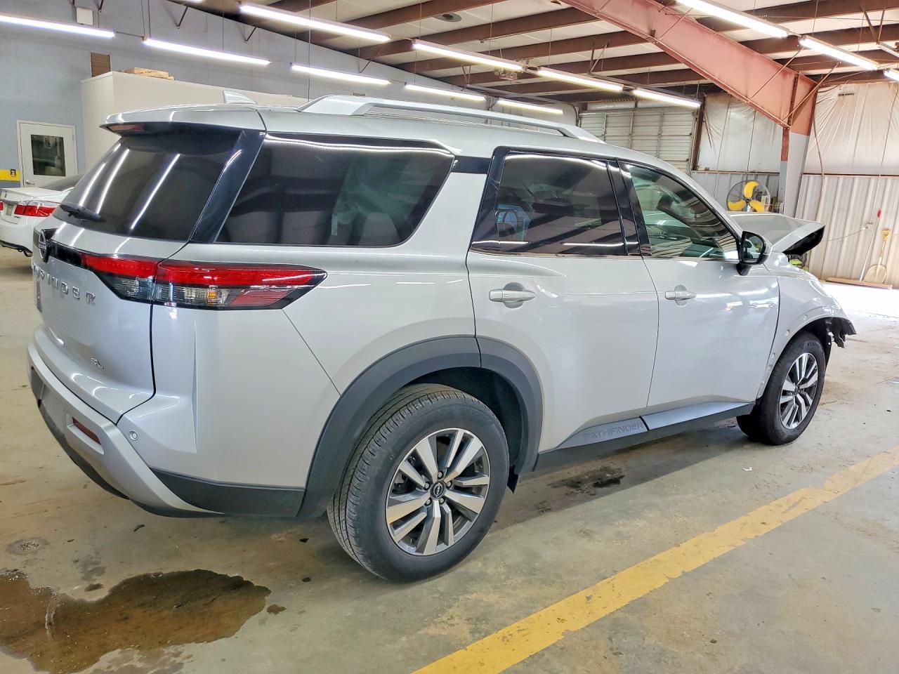 2025 Nissan Pathfinder Sl - Фото 3
