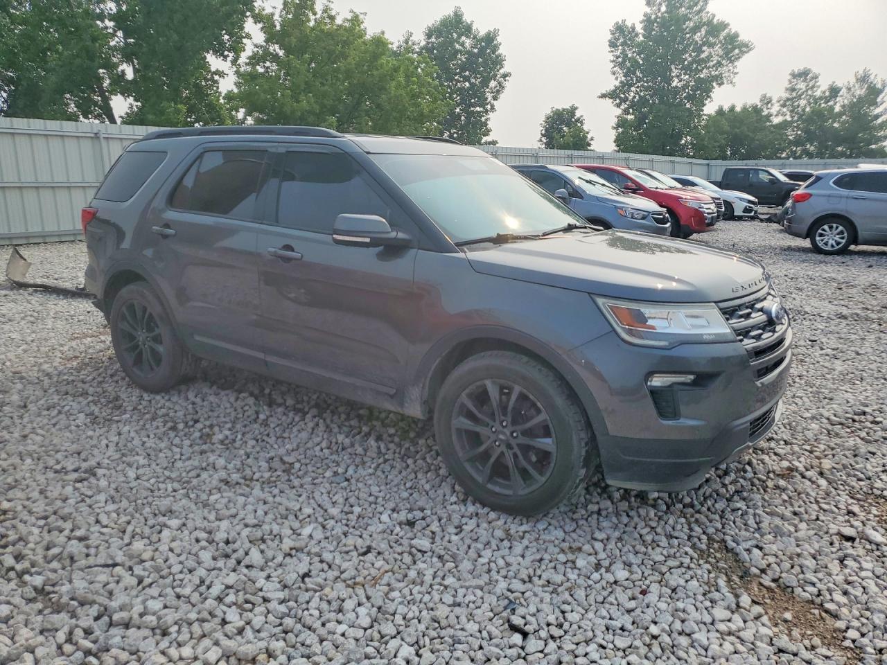 2019 Ford Explorer Xlt - Image 4