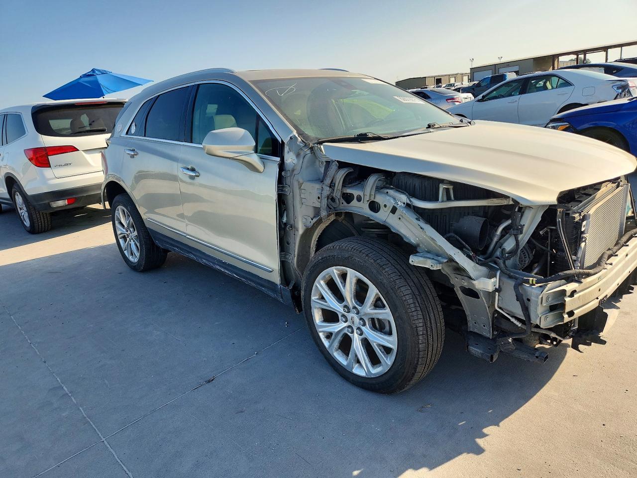 2017 Cadillac Xt5 Luxury - Image 4