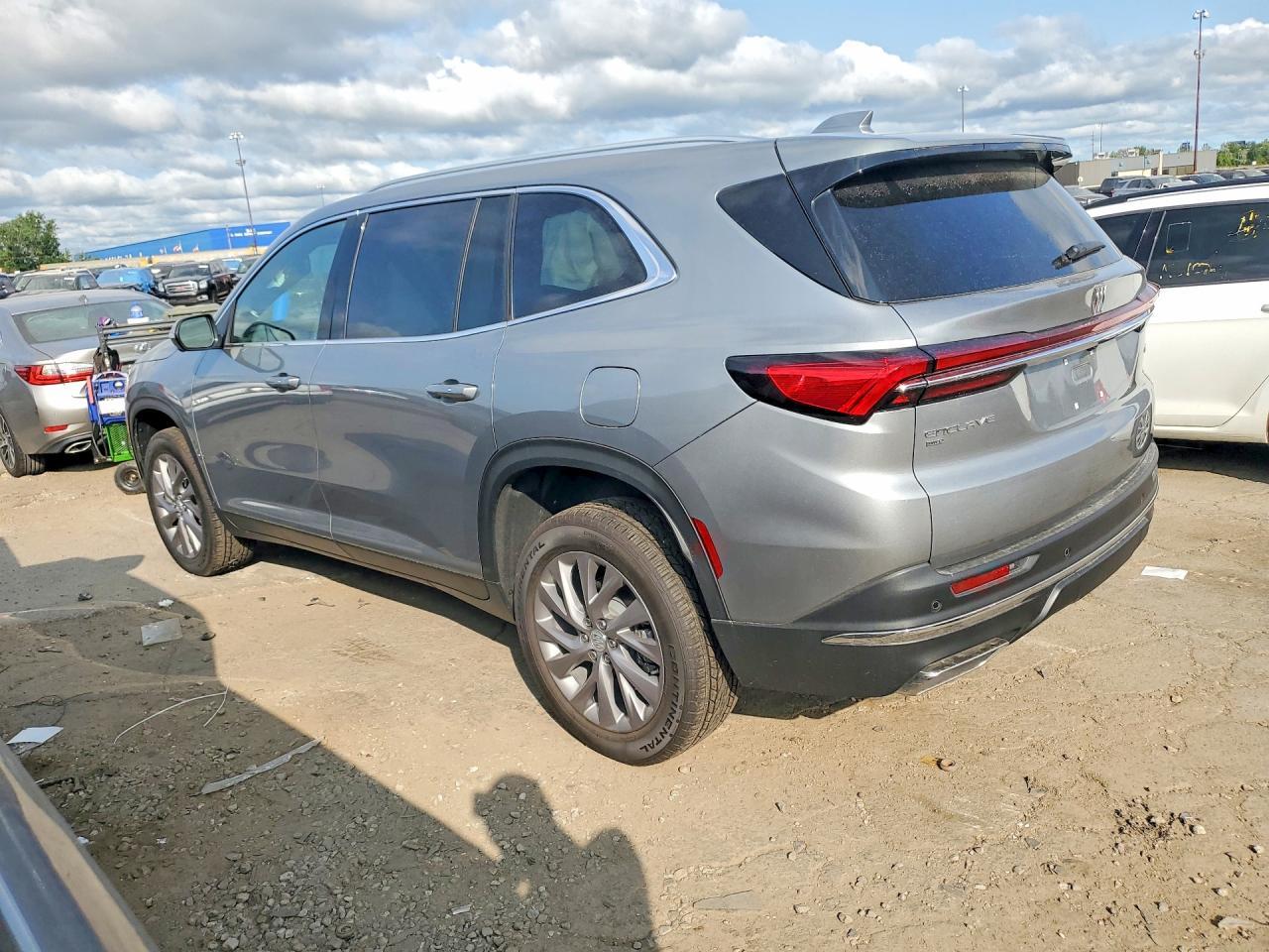 2026 Buick Enclave Preferred - Фото 2