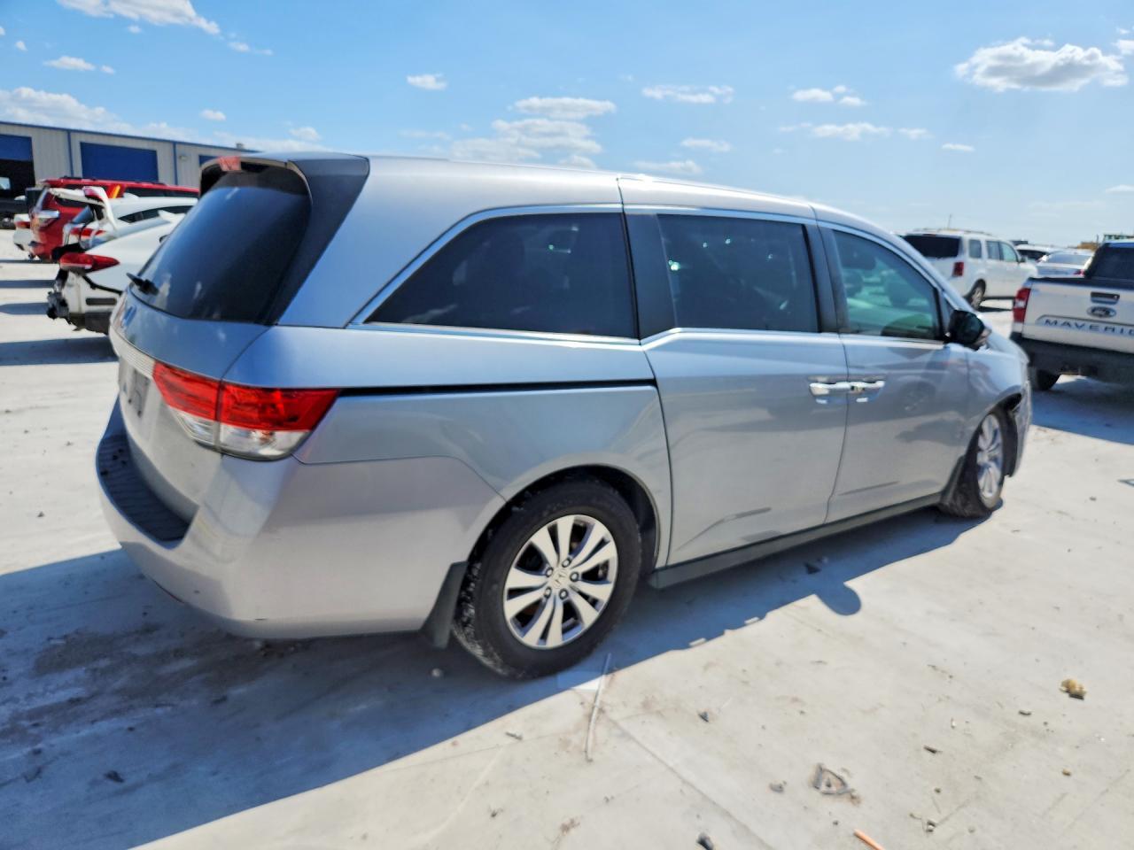 2016 Honda Odyssey Ex - Фото 3