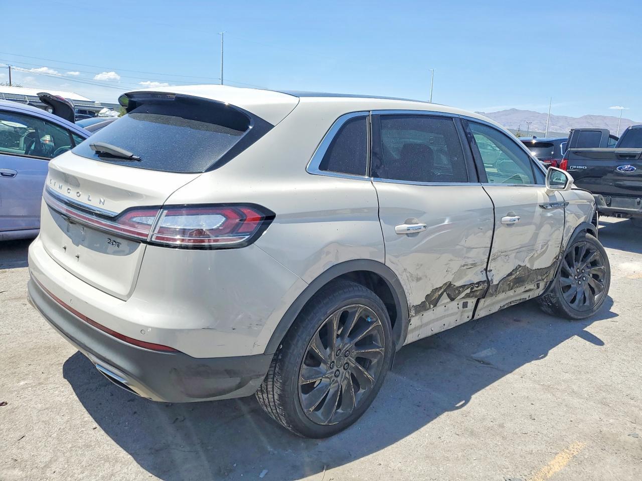 2019 Lincoln Nautilus Reserve - Фото 3