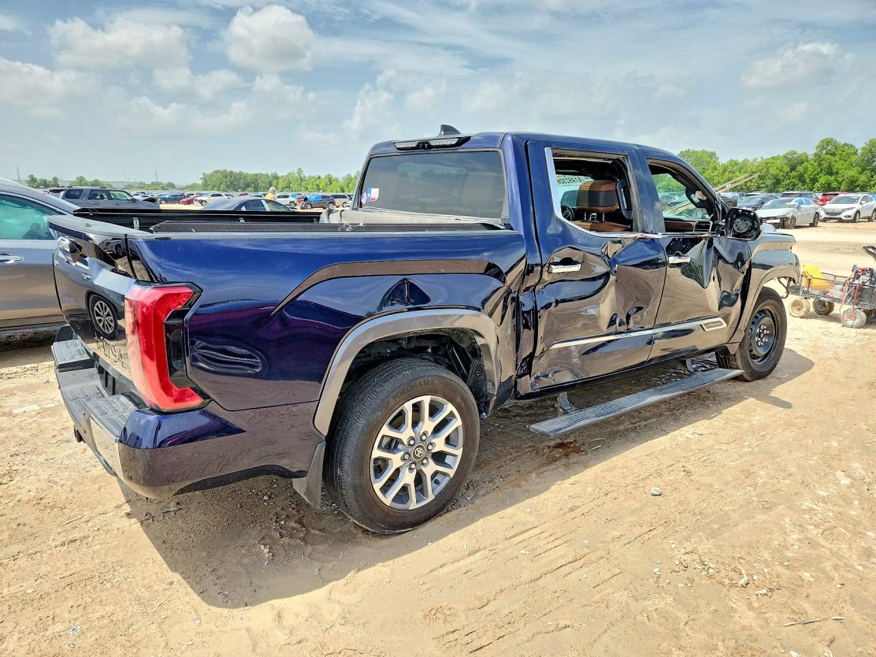 2025 Toyota Tundra 1794 Edition - Фото 3