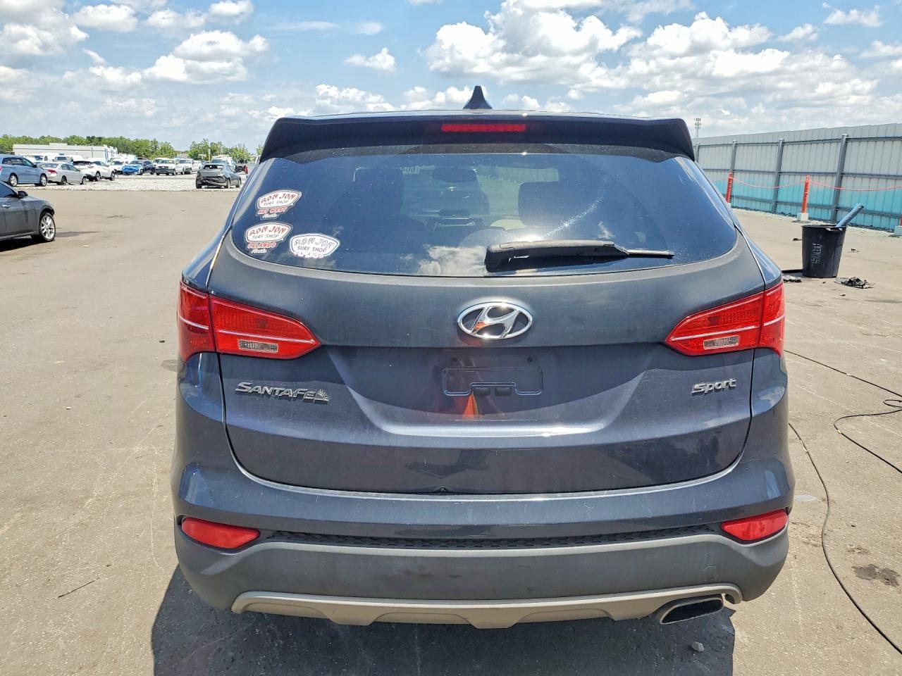 2014 Hyundai Santa Fe Sport 2.4L - Image 6
