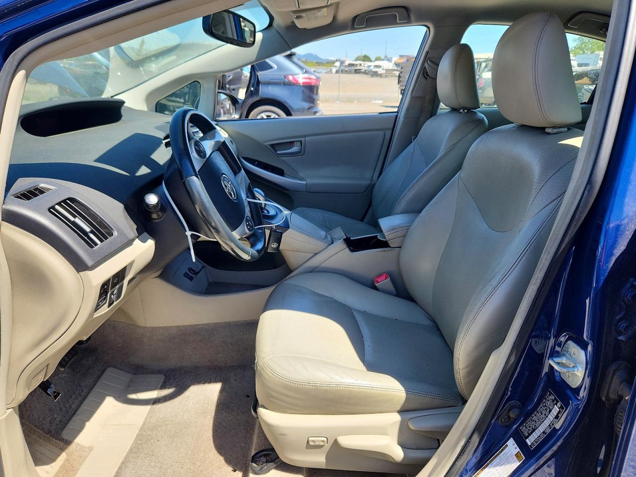 2010 Toyota Prius V - Фото 7
