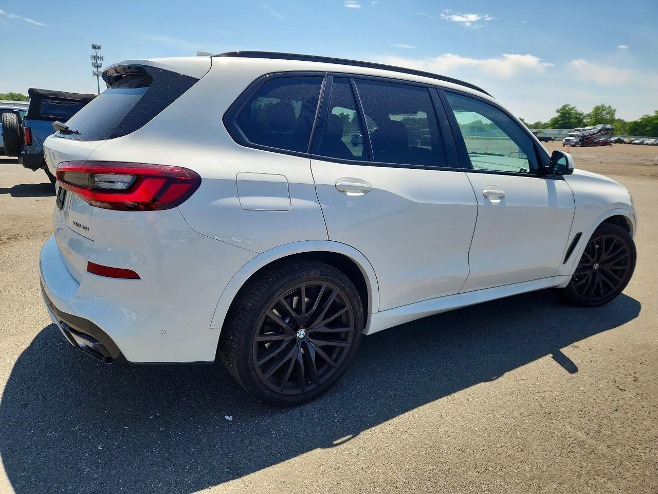 2023 BMW X5 xDrive40I - Фото 3