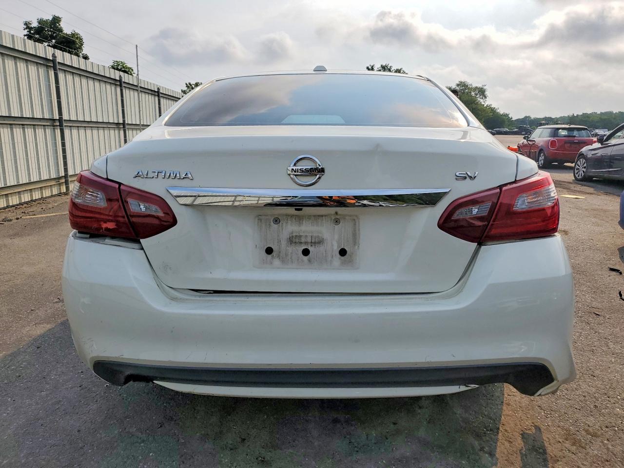 2018 Nissan Altima 2.5 Sv - Image 6