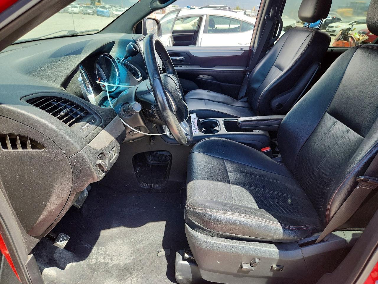 2014 Dodge Grand Caravan R/T - Image 7