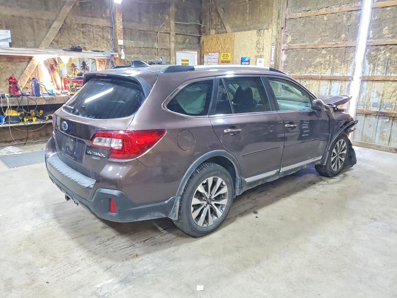 2019 Subaru Outback Touring - Image 3