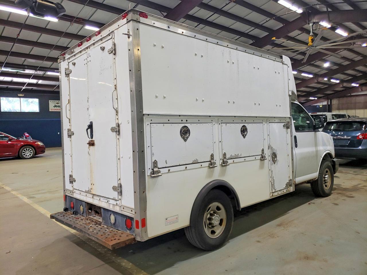 2006 Chevrolet Express G3500 - Фото 3