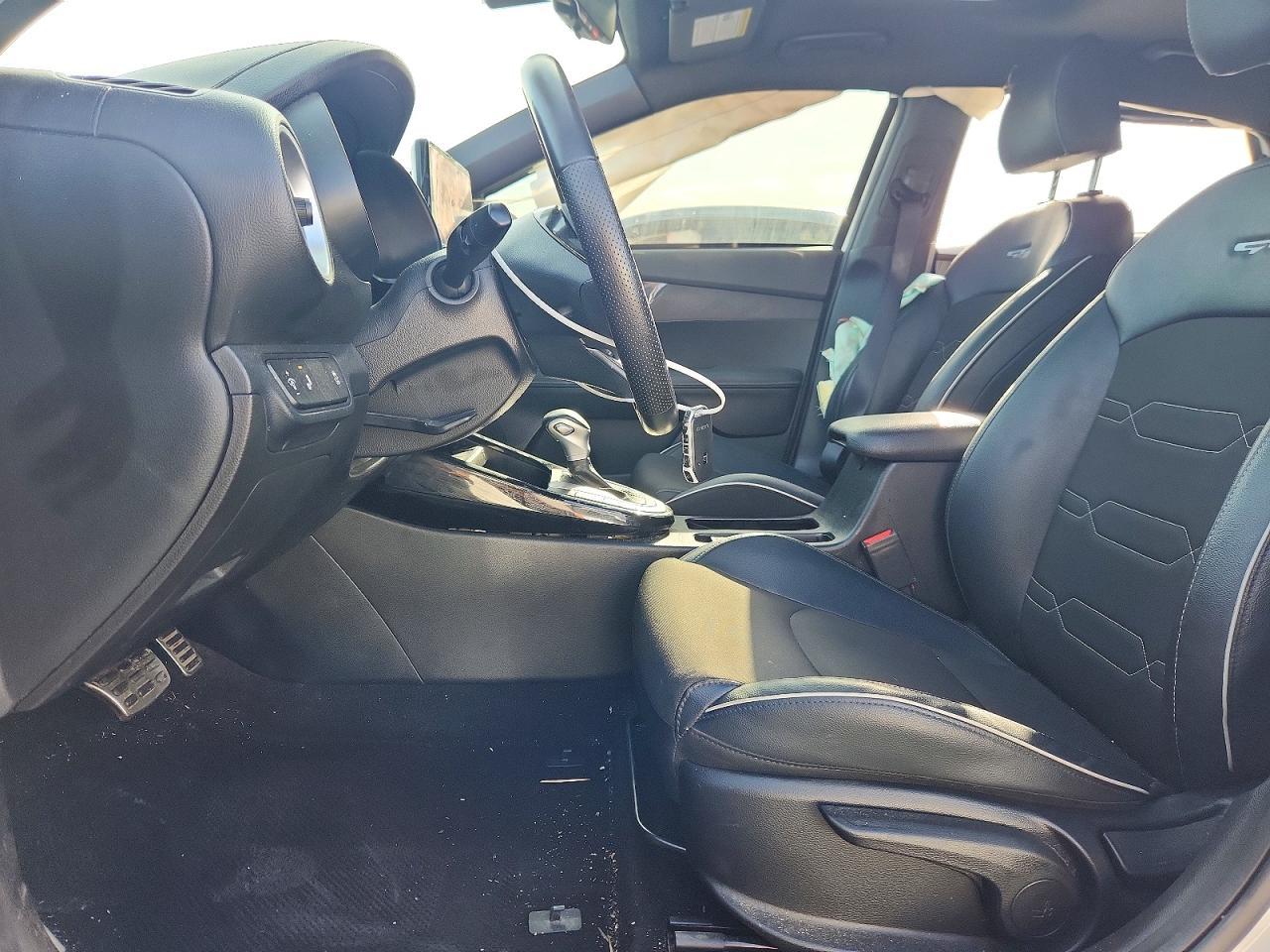 2023 Kia Forte Gt Line - Фото 7