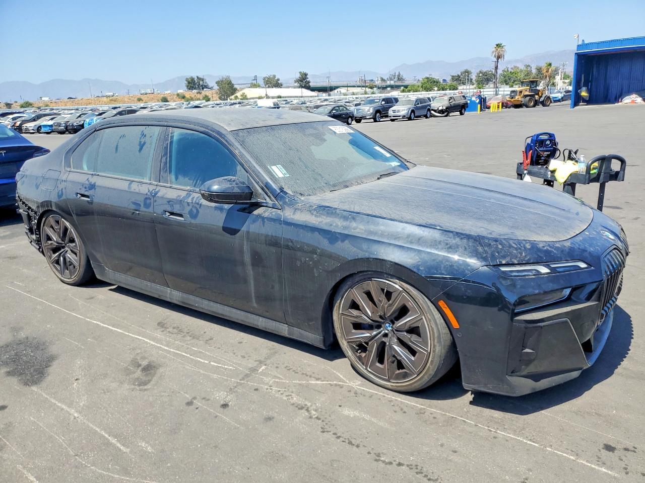 2023 BMW 740 I - Фото 4