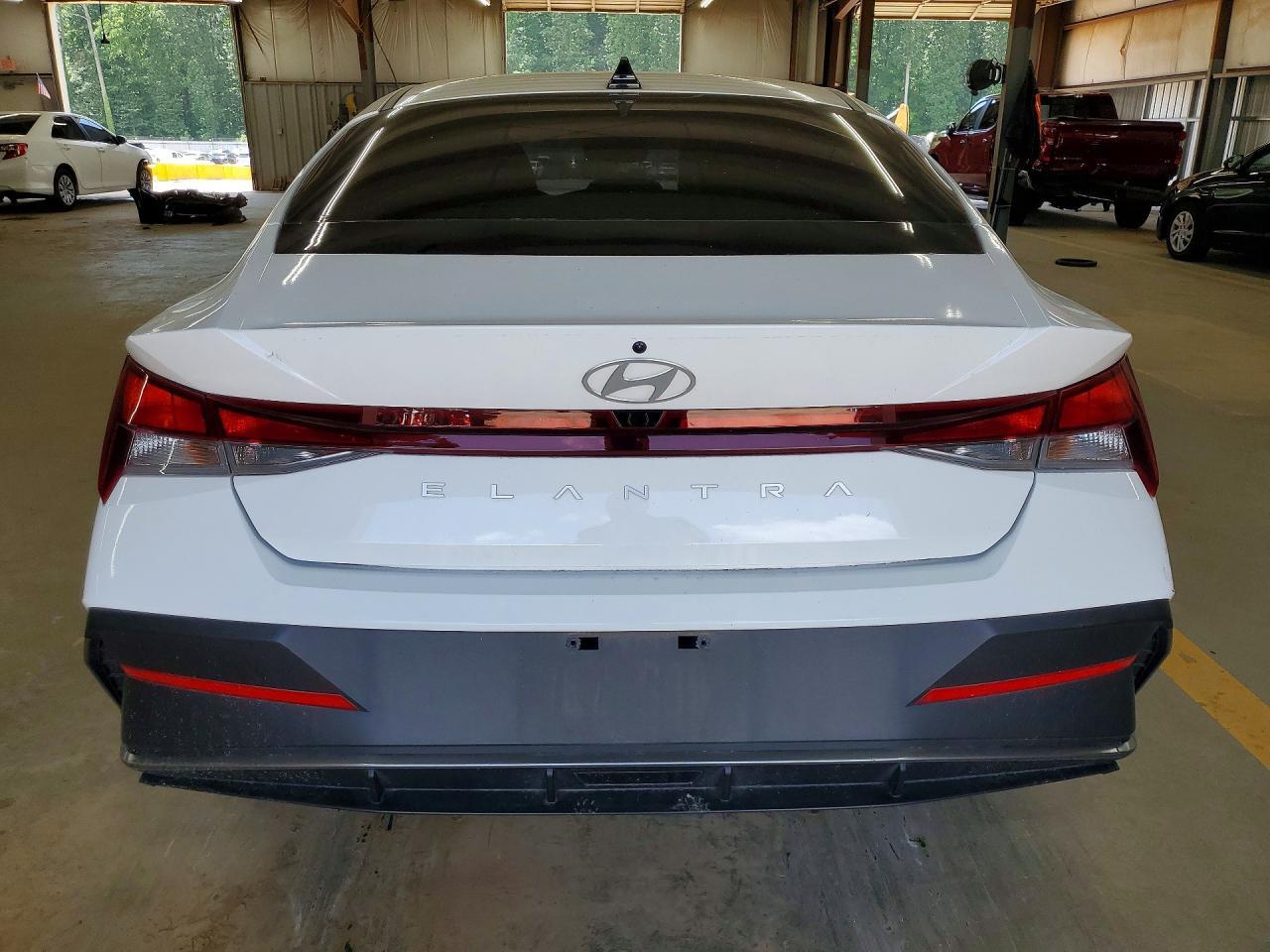 2024 Hyundai Elantra Sel - Фото 6