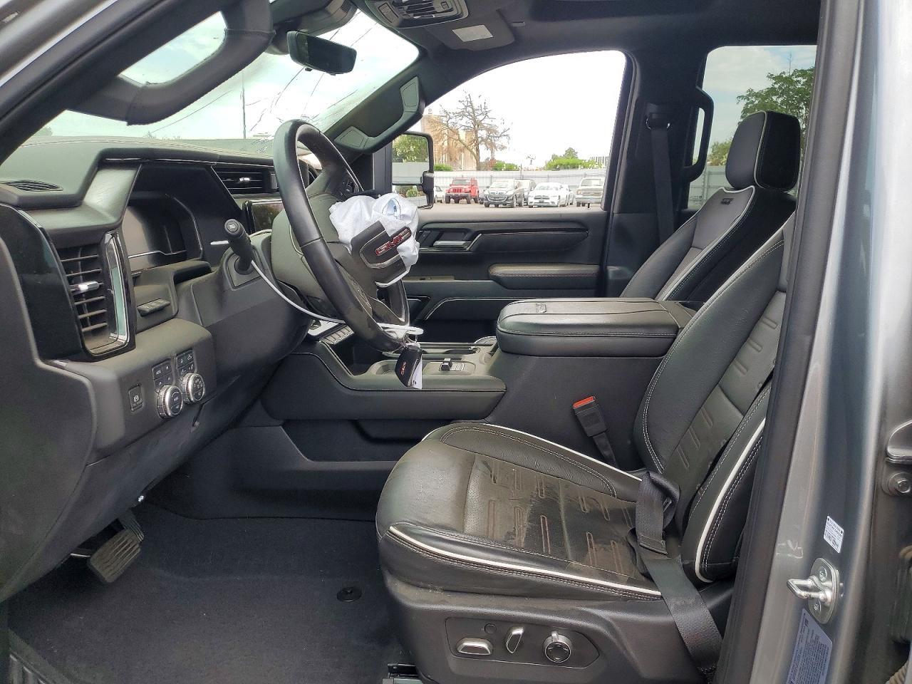 2025 GMC Sierra K2500 At4X - Фото 7