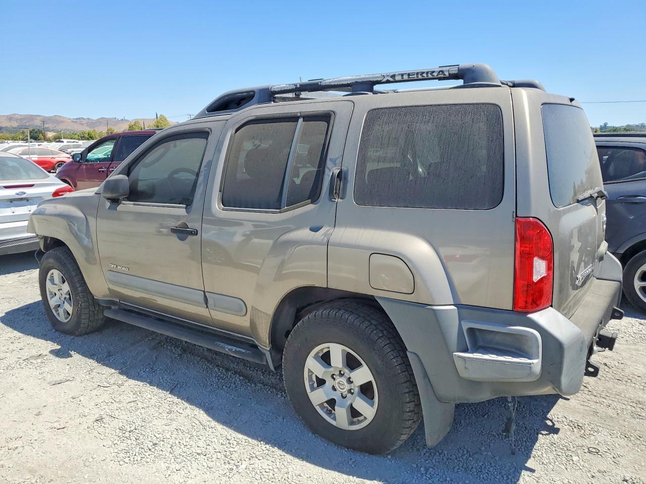 2005 Nissan Xterra S - Фото 2