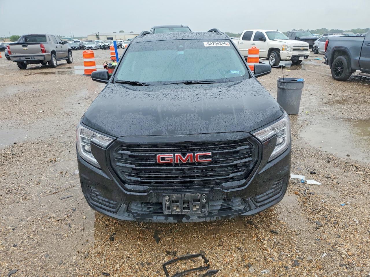 2022 GMC Terrain Sle - Image 5
