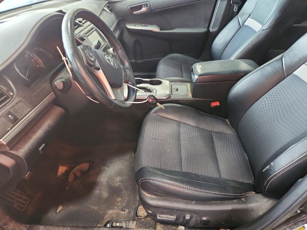 2012 Toyota Camry Se - Image 7