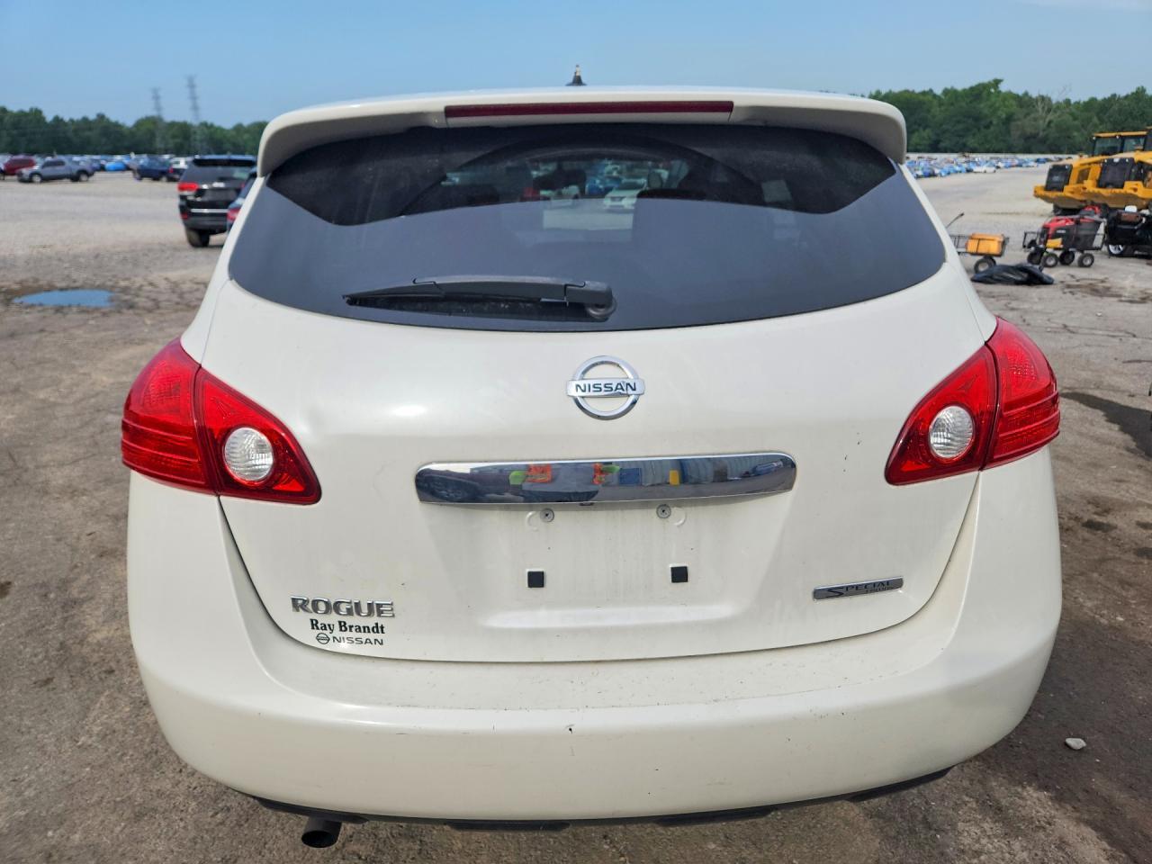 2012 Nissan Rogue S - Image 6