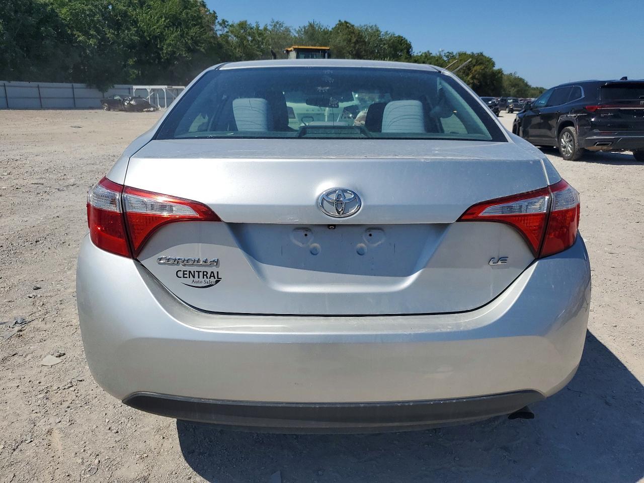 2015 Toyota Corolla Le - Image 6