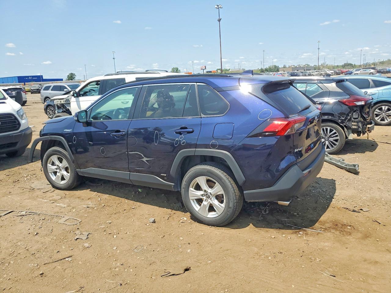 2021 Toyota Rav4 Xle - Фото 2