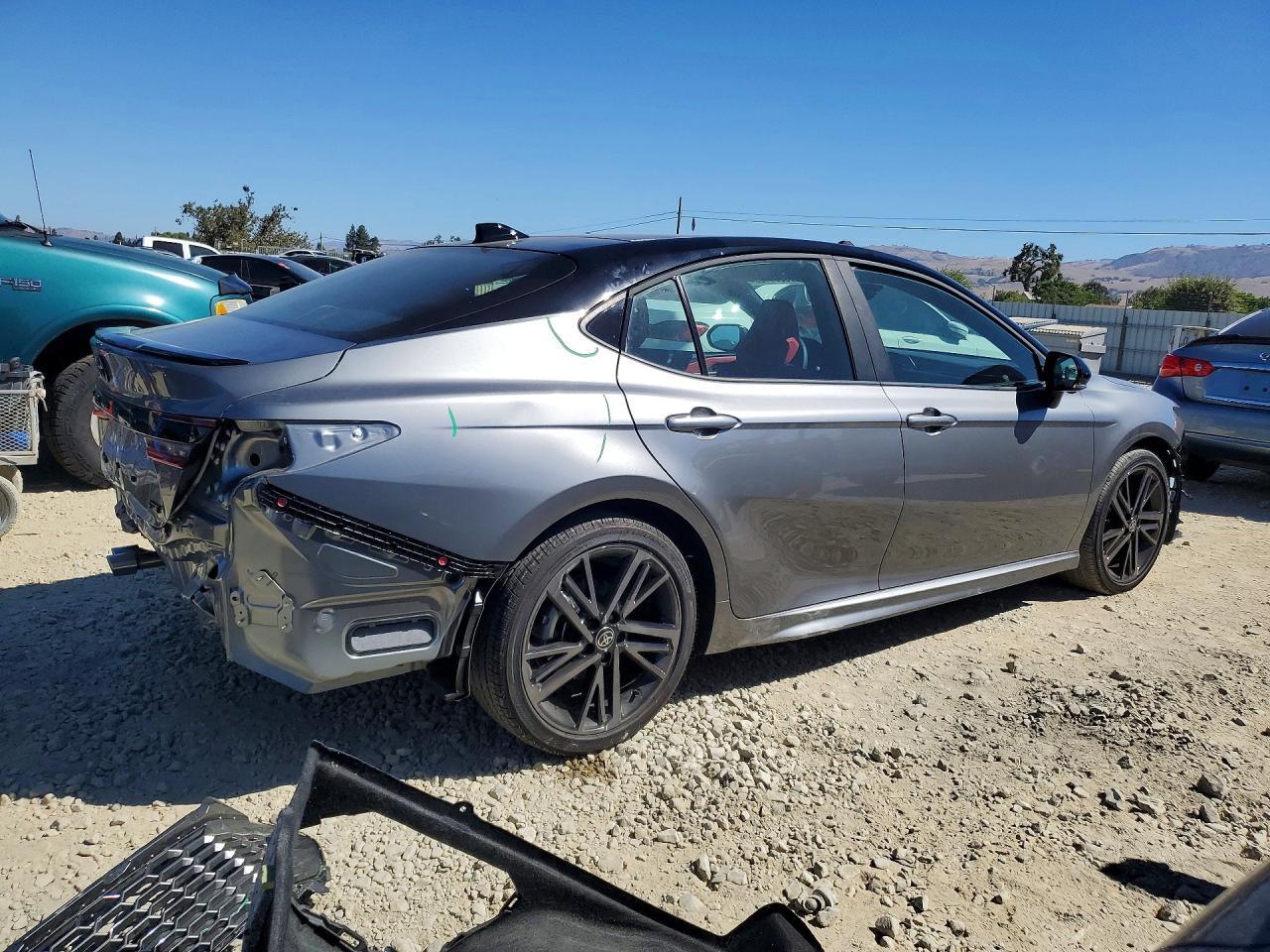 2026 Toyota Camry Xse - Image 3