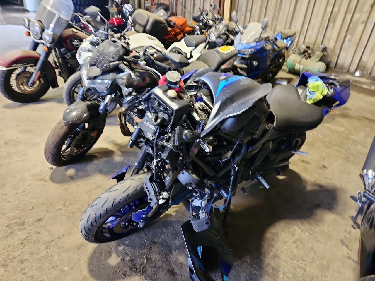 2024 Yamaha Yzfr7 - Image 3