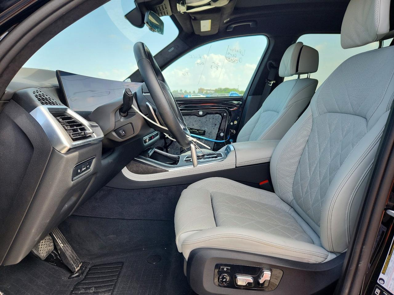 2025 BMW X7 xDrive40I - Фото 7