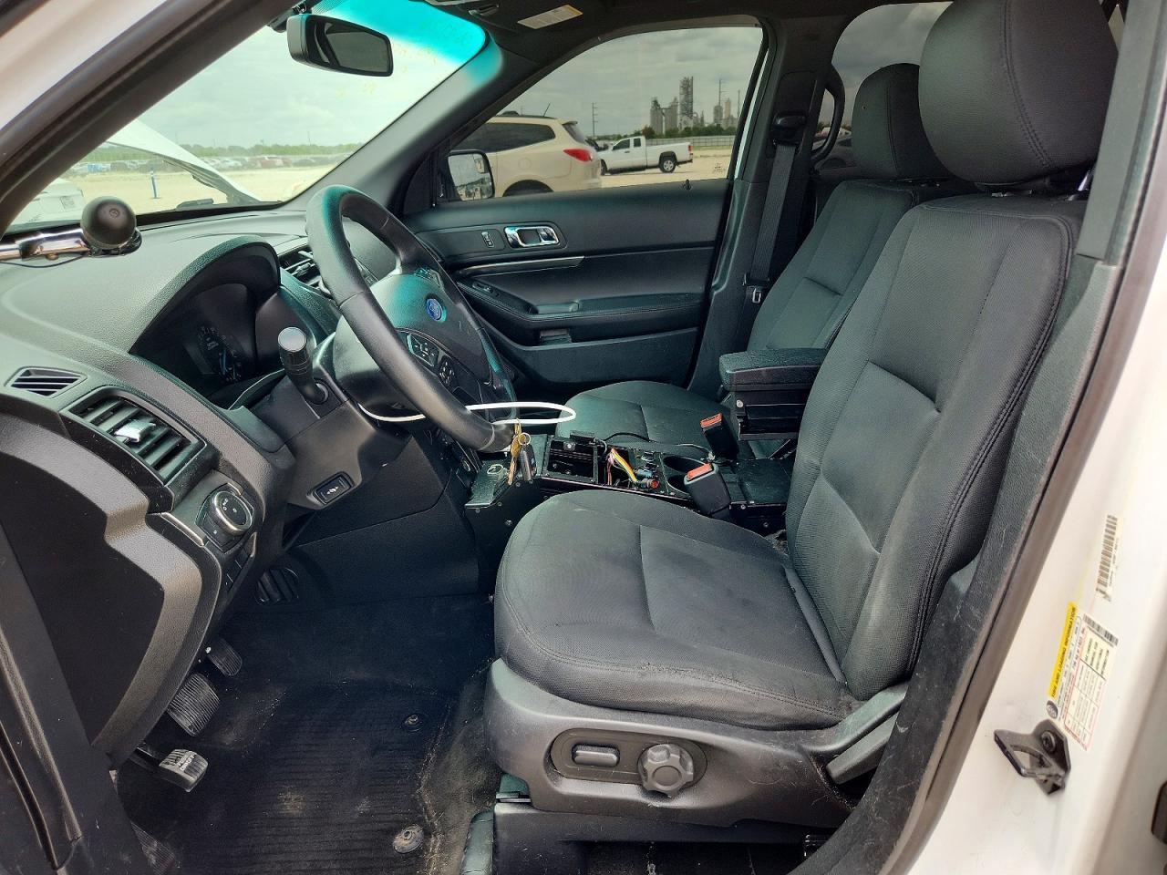 2017 Ford Explorer Police Interceptor - Фото 7