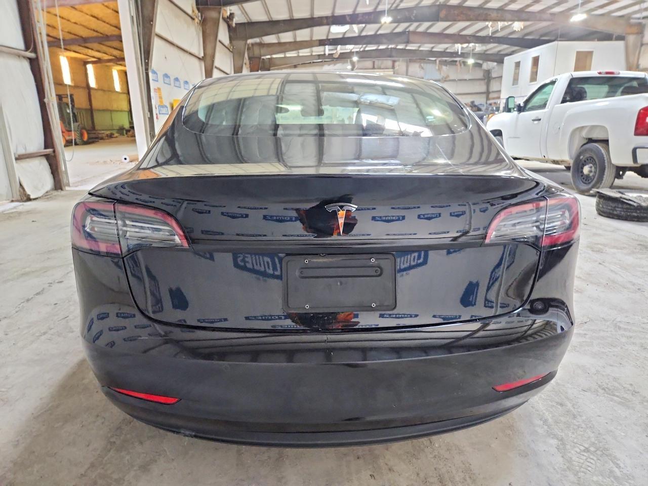 2022 Tesla Model 3 - Image 6