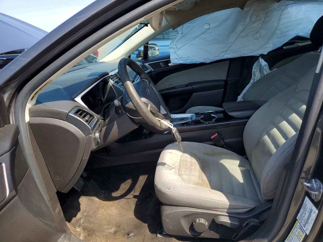2015 Ford Fusion S - Фото 7