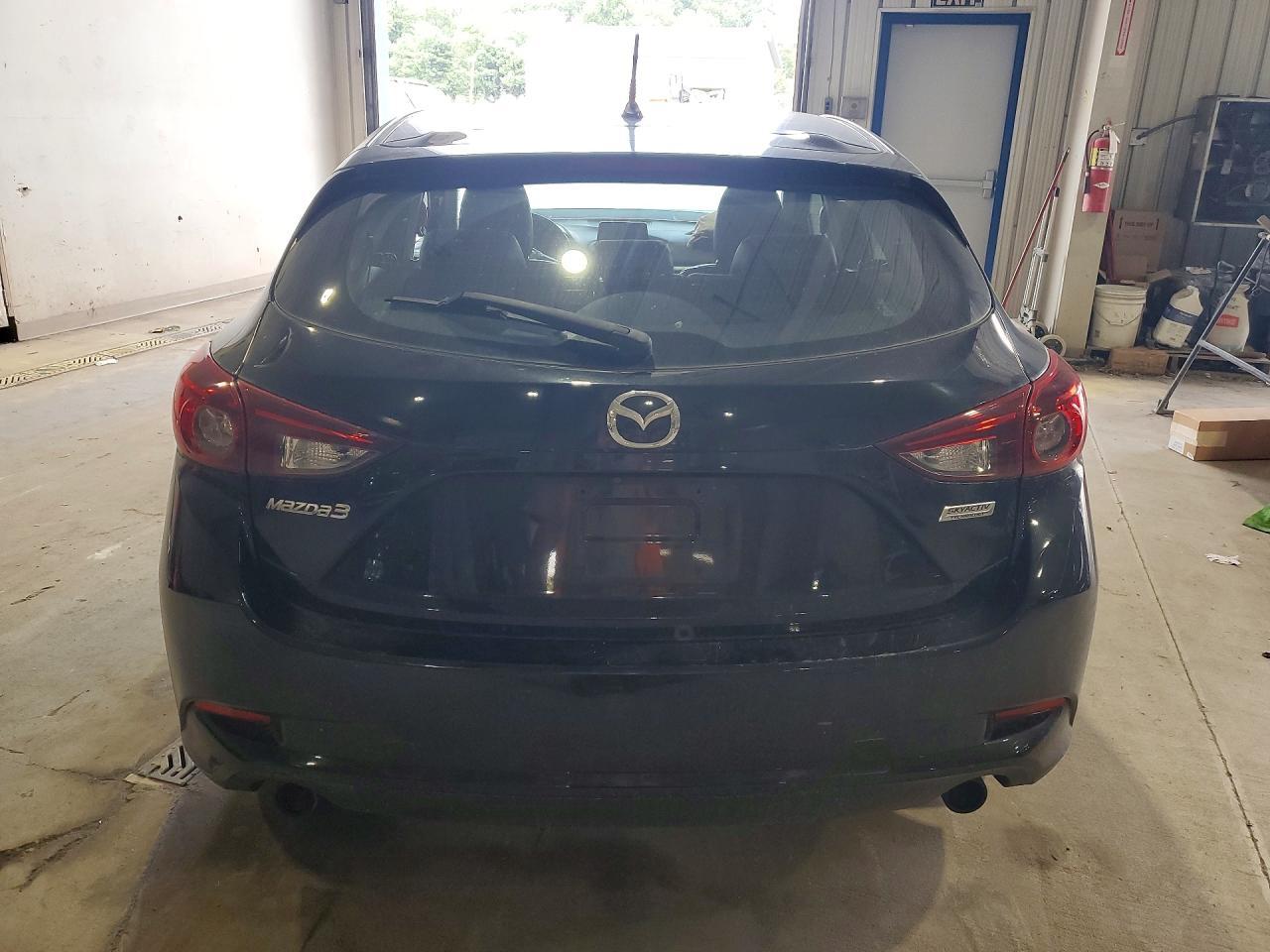 2017 Mazda 3 Touring - Фото 6