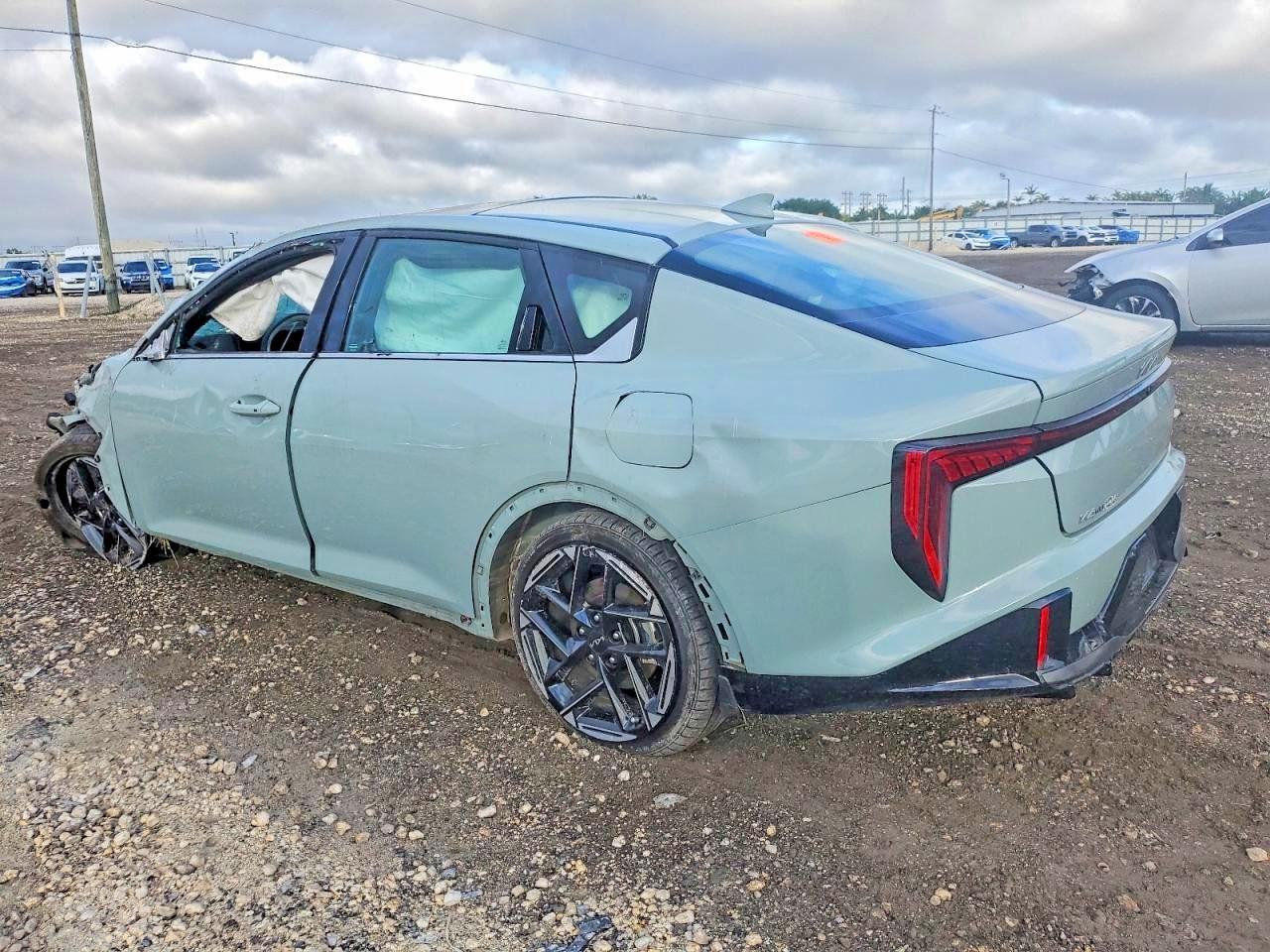 2025 Kia K4 Gt-Line - Фото 2