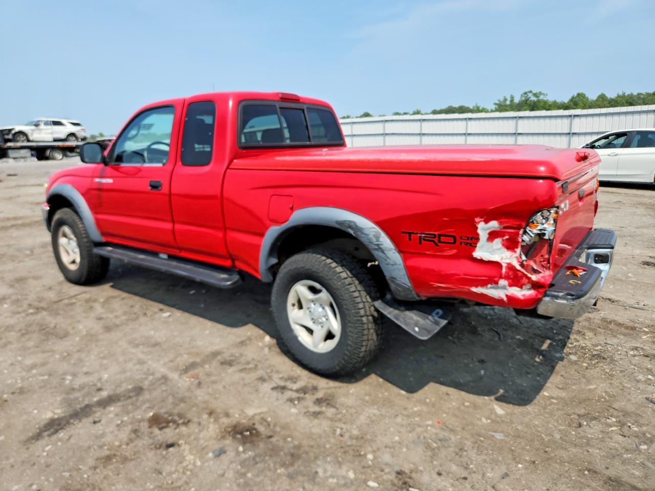 2003 Toyota Tacoma Xtracab - Image 2