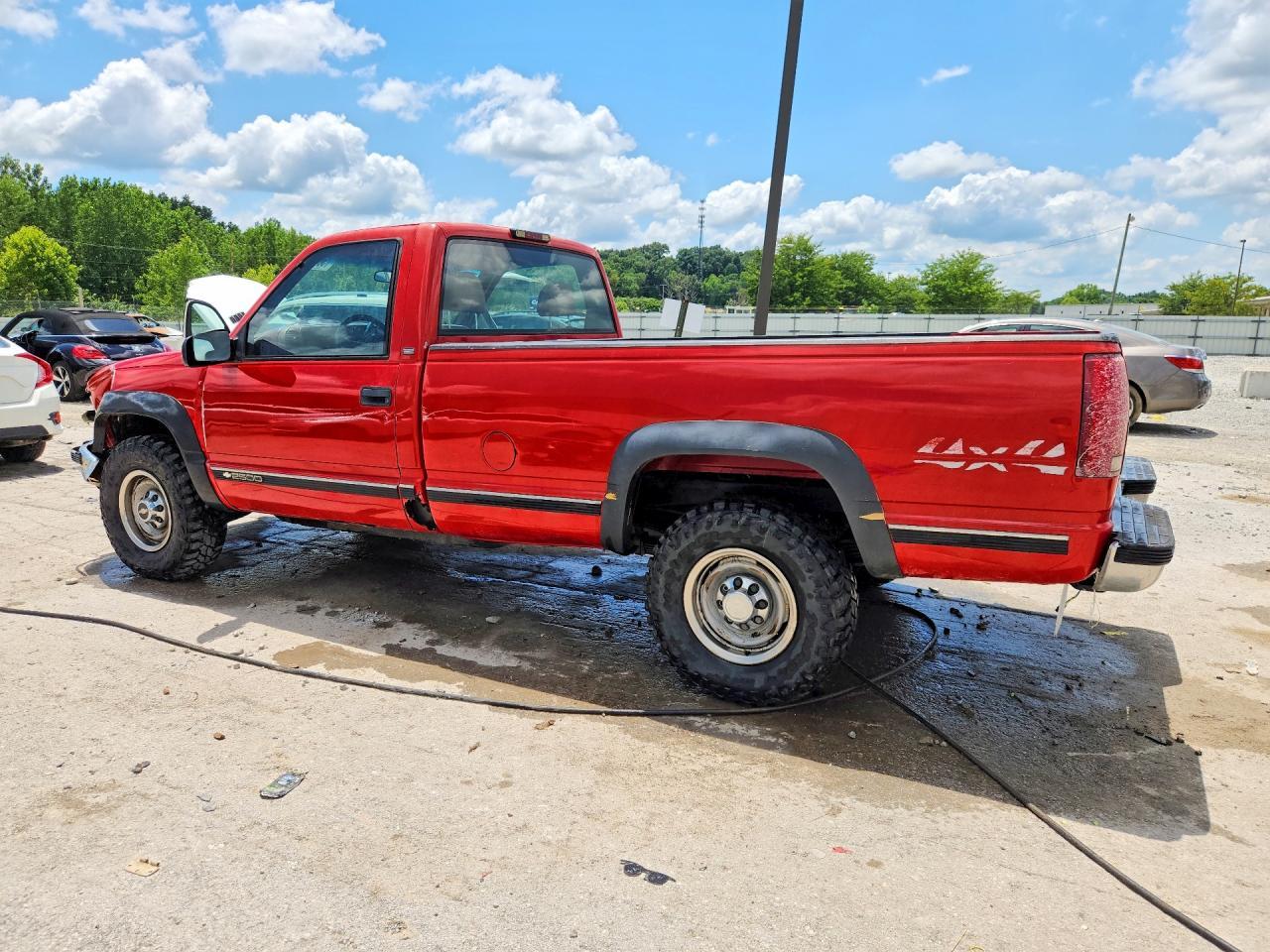 1997 Chevrolet Gmt-400 K2500 - Image 2
