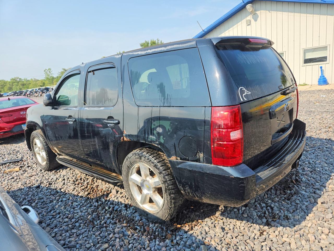 2007 Chevrolet Tahoe K1500 - Image 2
