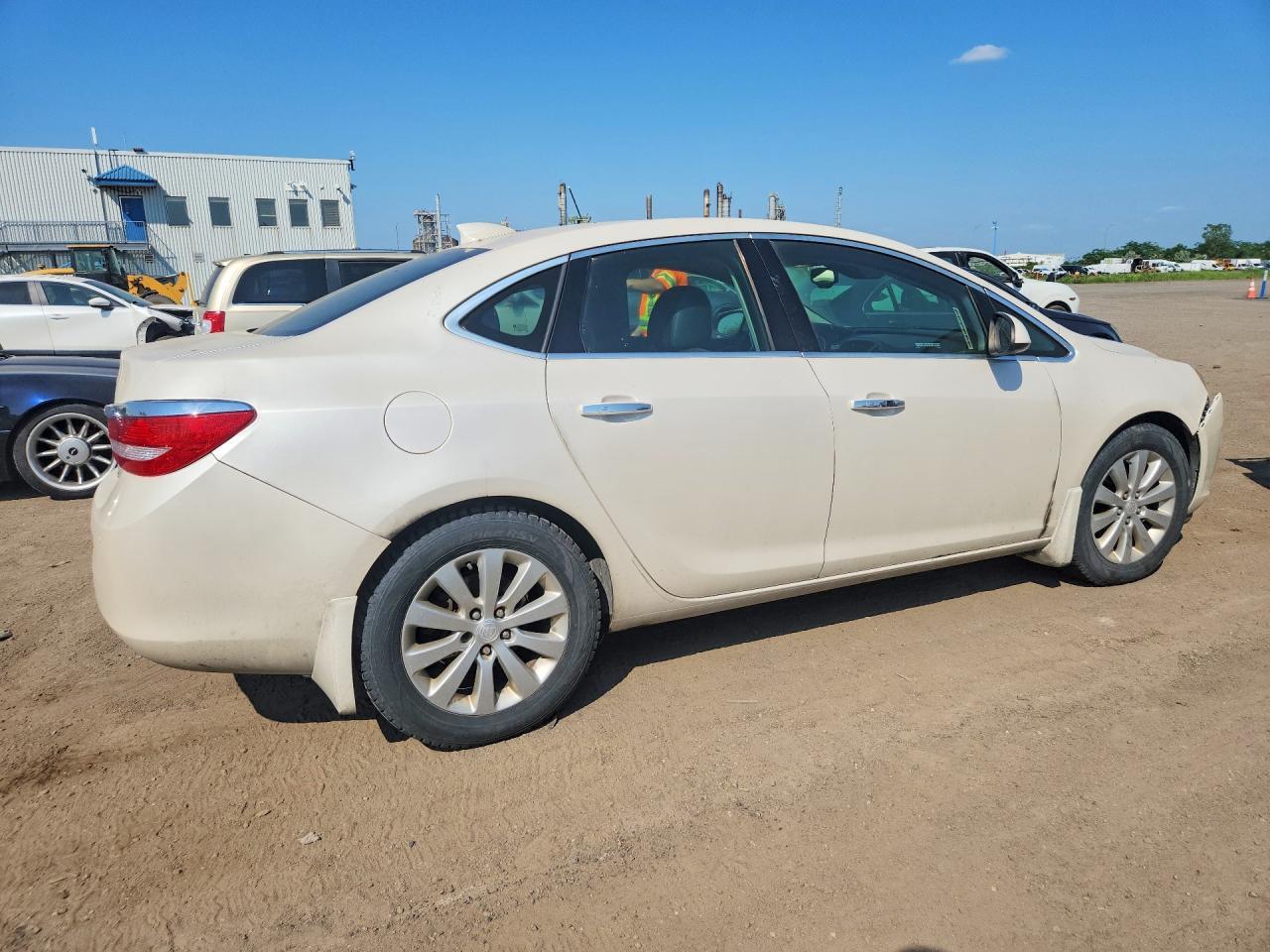 2015 Buick Verano - Фото 3