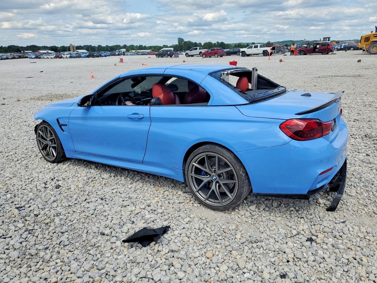 2017 BMW M4 - Фото 2