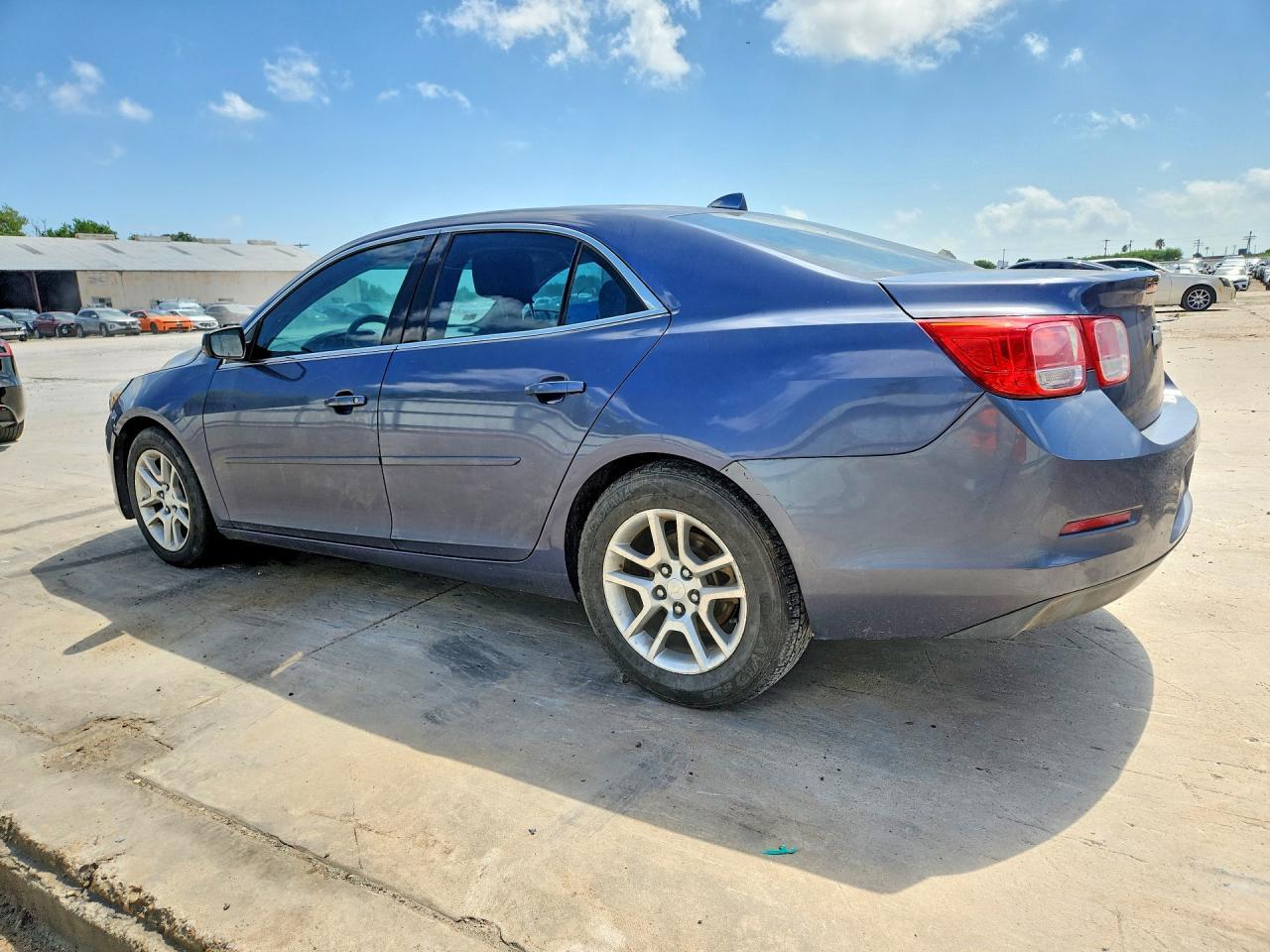 2014 Chevrolet Malibu 1Lt - Image 2