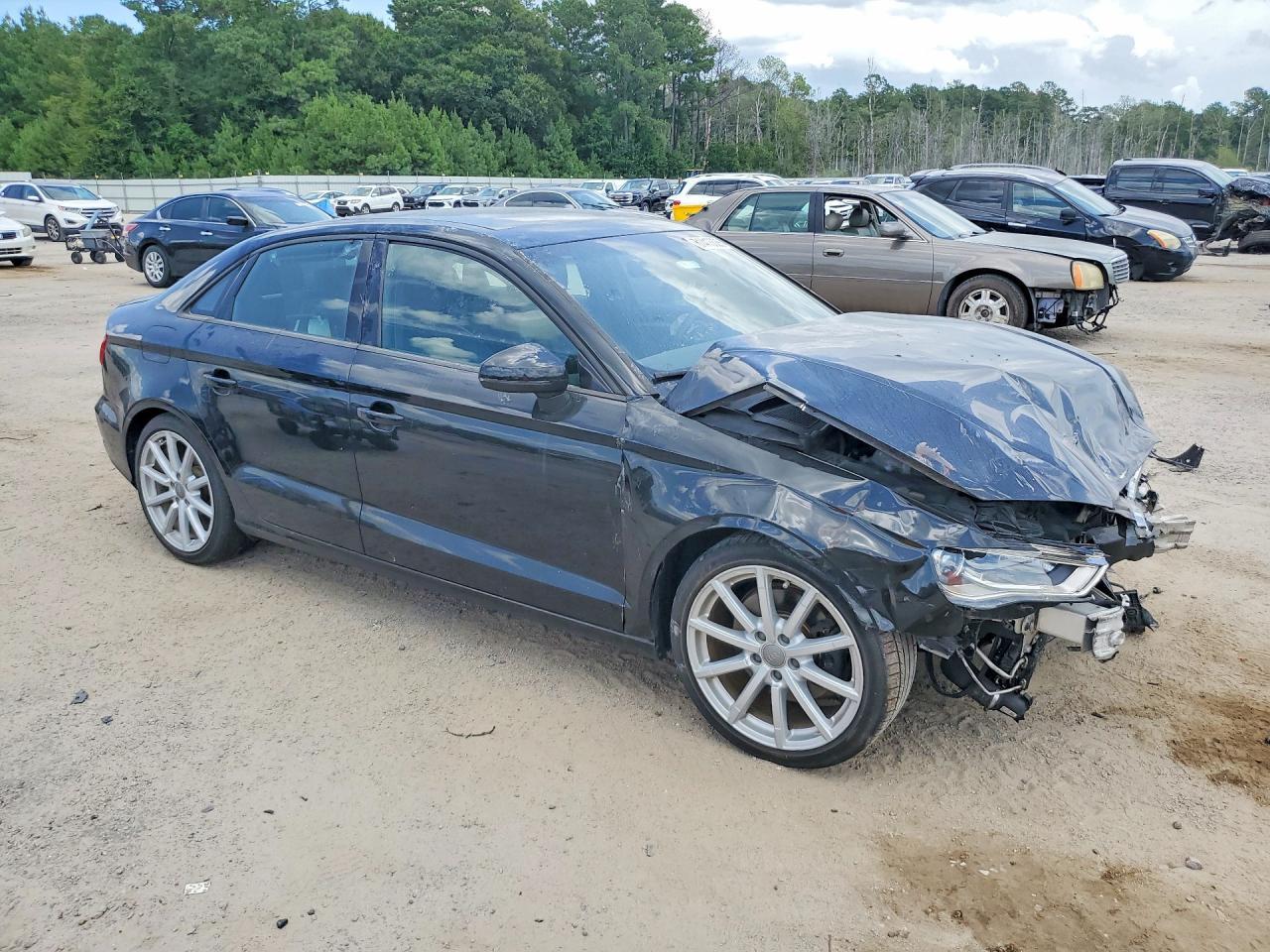 2016 Audi A3 Premium - Фото 4