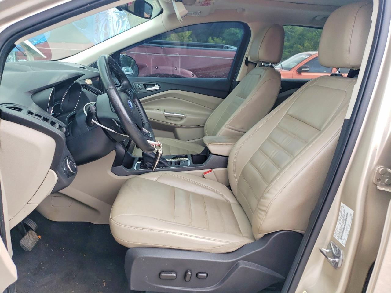 2017 Ford Escape Titanium - Image 7