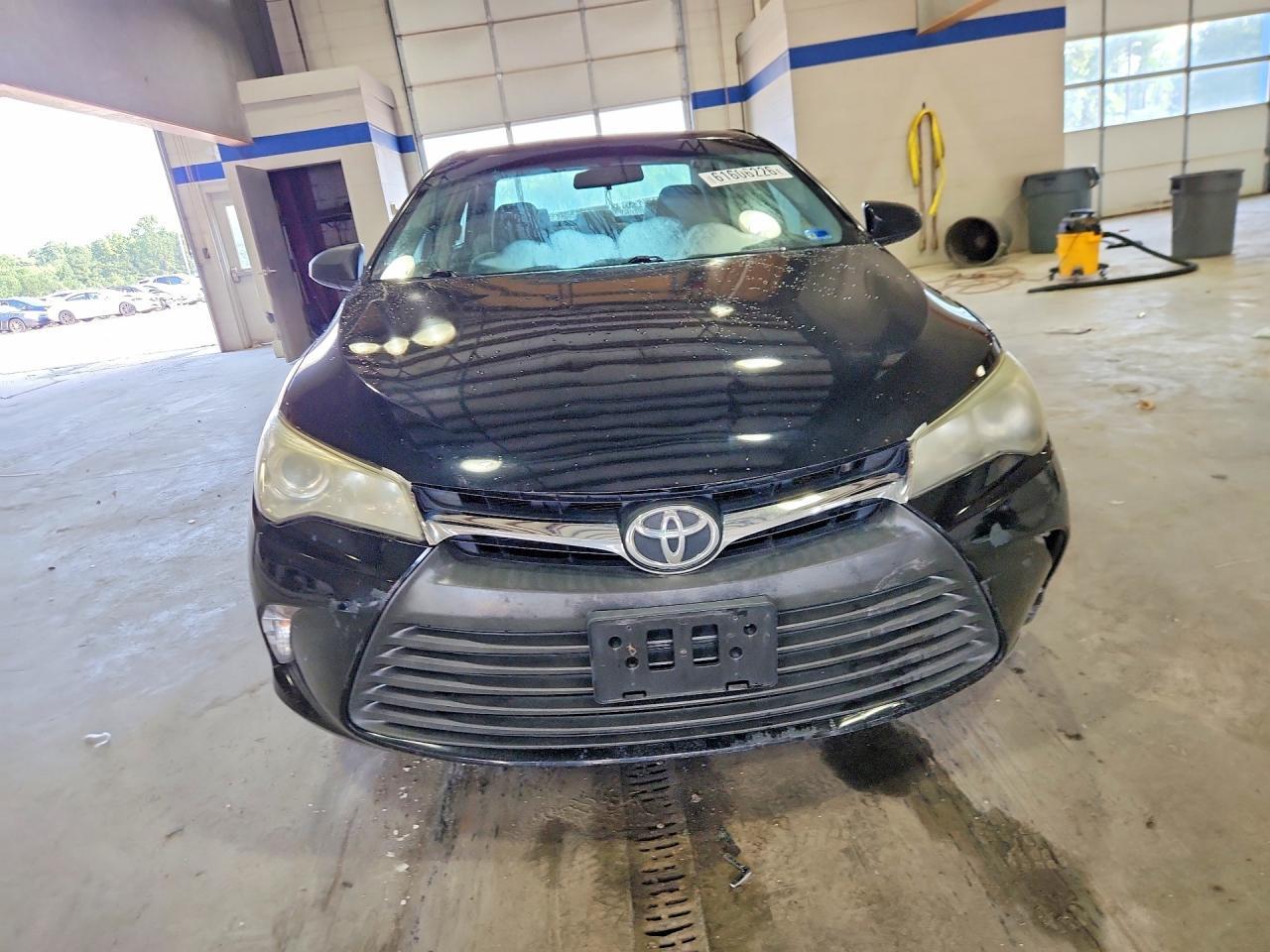 2017 Toyota Camry Le - Фото 5