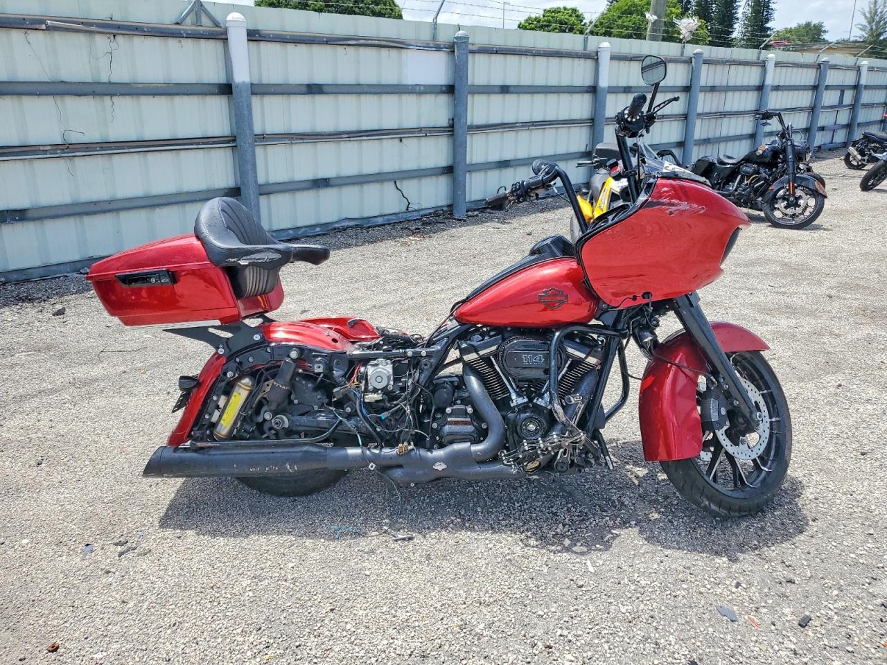 2018 Harley-Davidson Fltrxs Road Glide Special