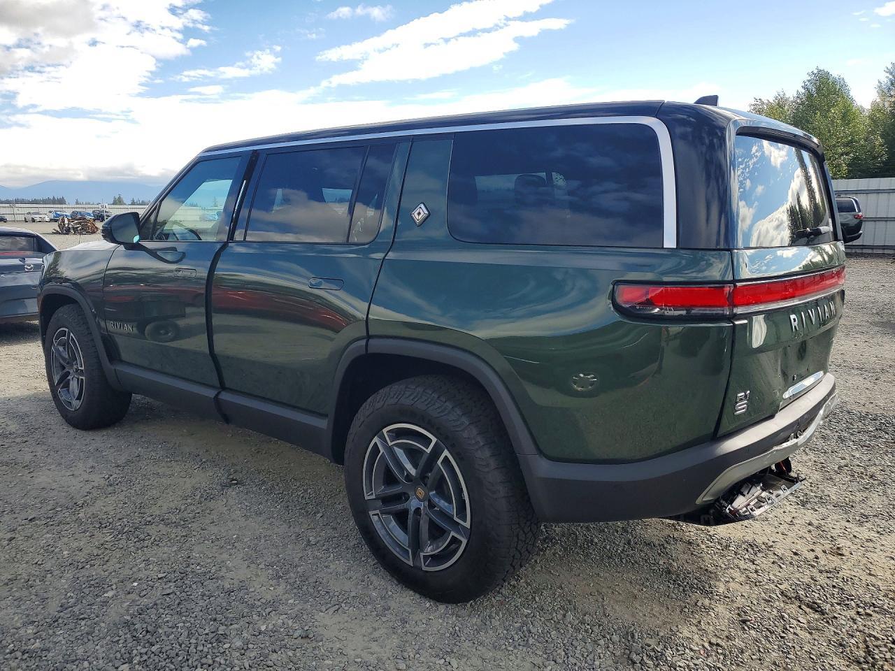2026 Rivian R1S Adventure - Фото 2