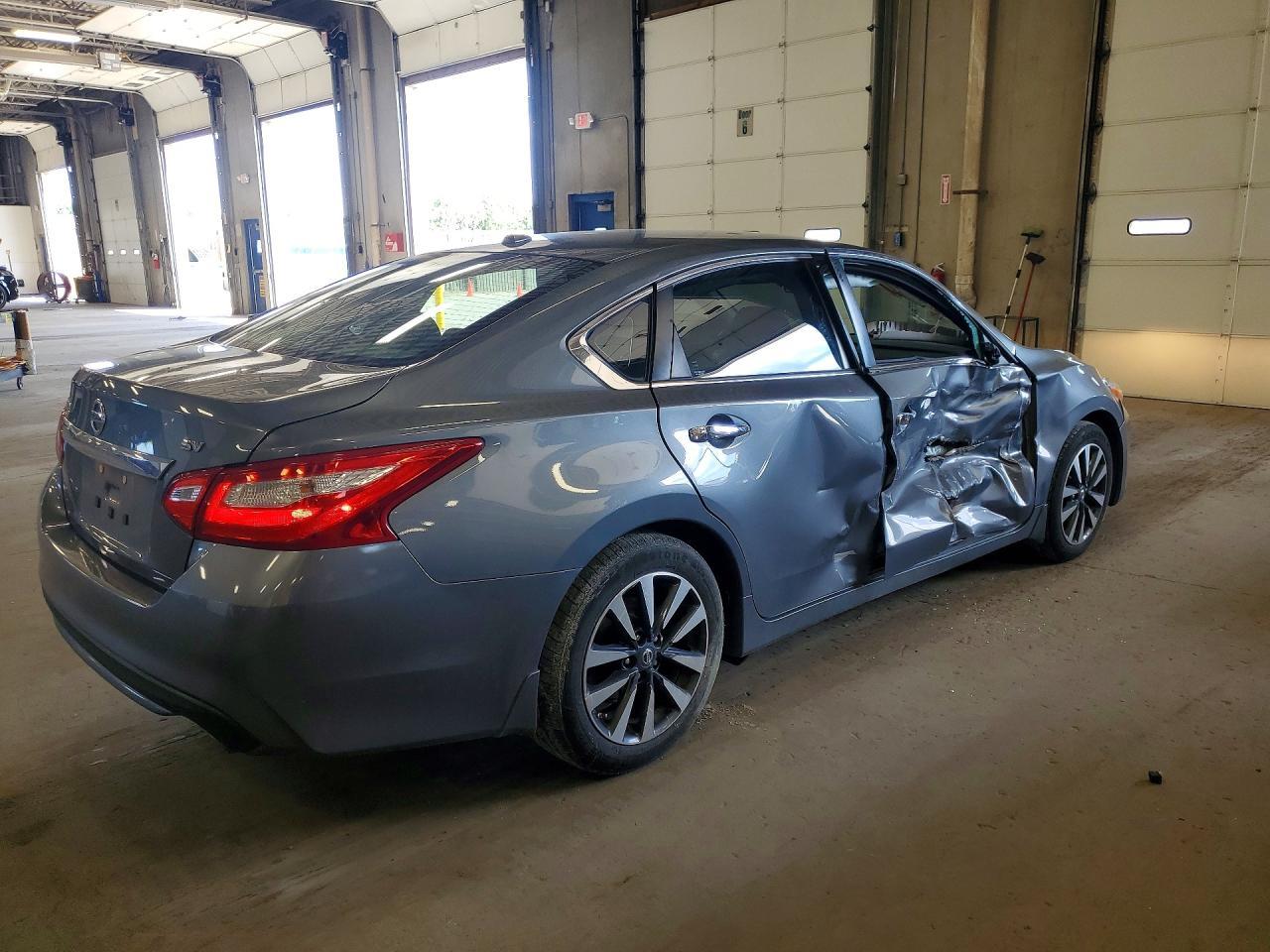 2016 Nissan Altima 2.5 Sv - Image 3