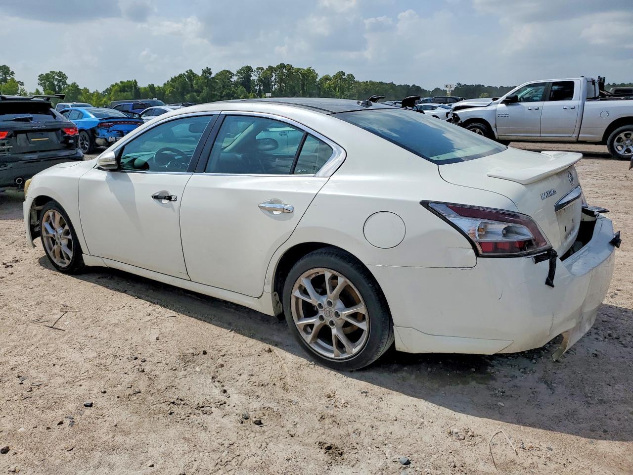 2013 Nissan Maxima - Фото 2