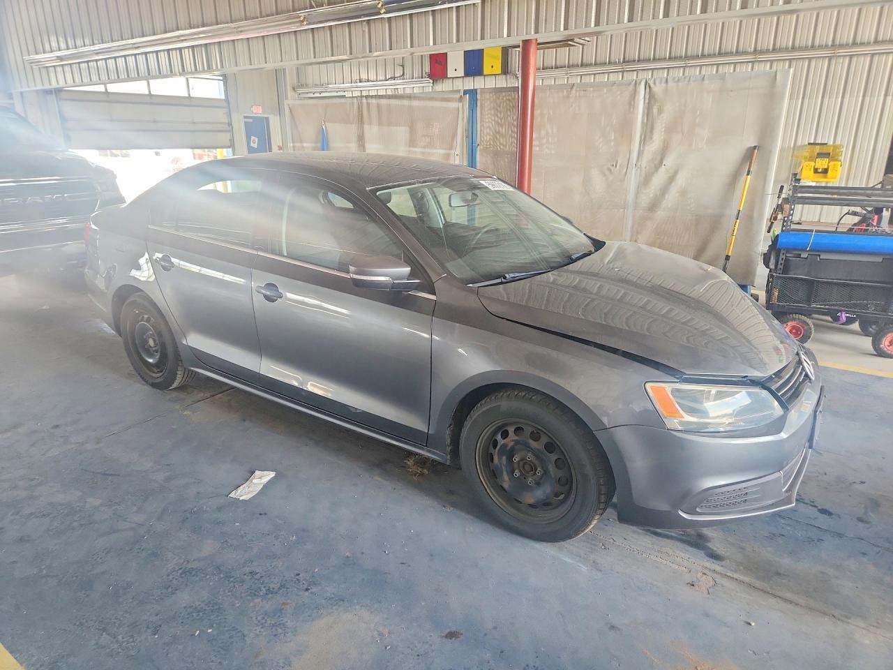 2013 Volkswagen Jetta Se - Image 4