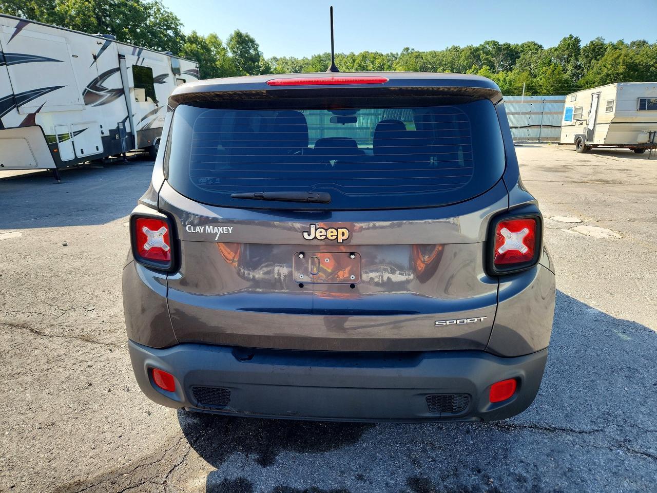2016 Jeep Renegade Sport - Image 6