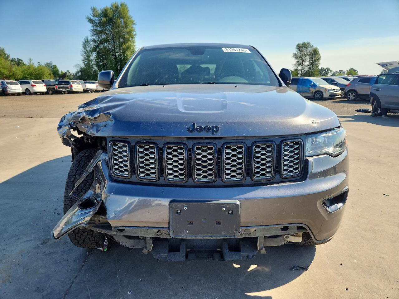 2019 Jeep Grand Cherokee Laredo - Image 5