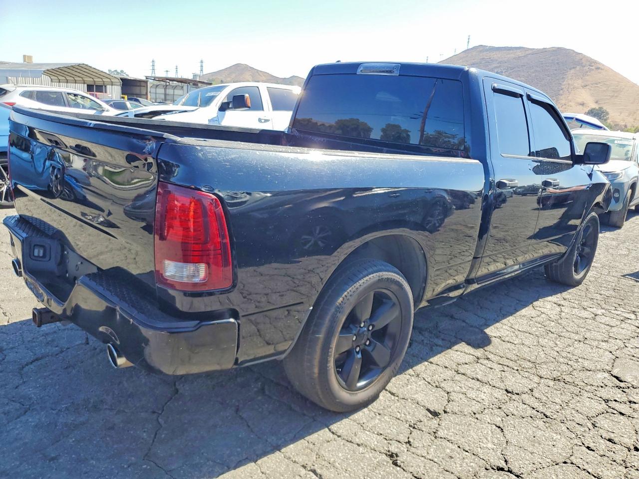 2015 Ram 1500 St - Фото 3