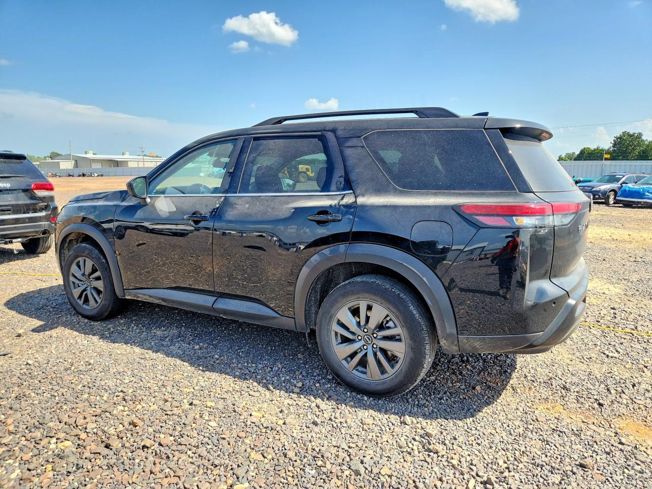 2026 Nissan Pathfinder Sv - Фото 2